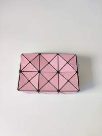 Picture of Issey Miyake Handbags _SKUfw229782232fw